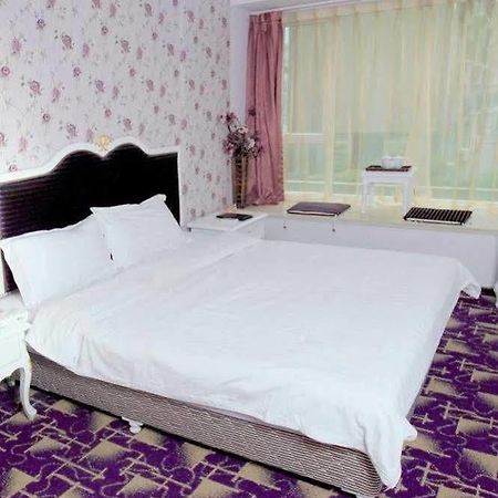 Chengdu Lilac Hotel Fei Cheng Branch Esterno foto