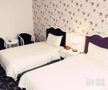 Chengdu Lilac Hotel Fei Cheng Branch Esterno foto