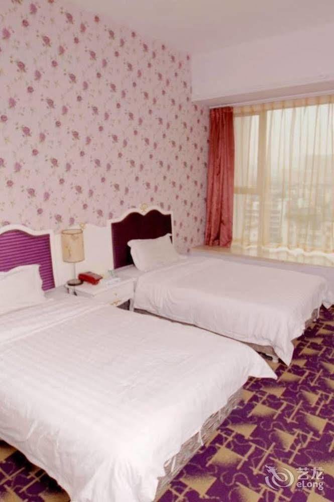 Chengdu Lilac Hotel Fei Cheng Branch Esterno foto
